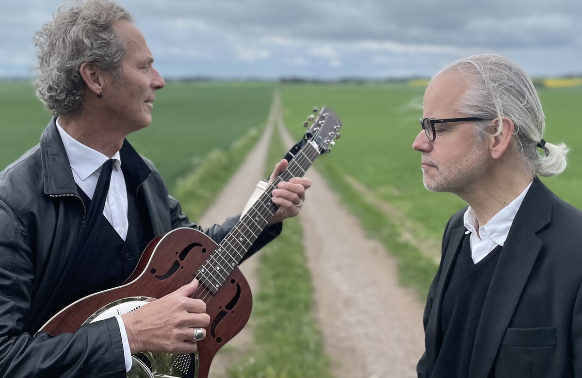 Duon Billemar och Silverwitt spelar och sjunger i Västra Tollstads kyrka 5 juni