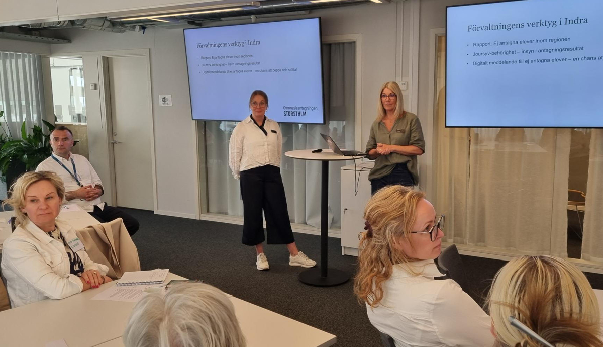 Åsa Helsing, processledare Storsthlm, och Pernilla Andersson, Gymnasieantagningen, under KAA-träffen